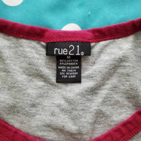 R21 Ringer Pocket Tee - Picture 2 of 3